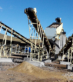 皮帶輸送機現(xiàn)場圖