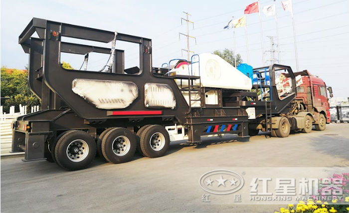 紅星環(huán)保型輪式移動(dòng)破碎站發(fā)貨現(xiàn)場(chǎng)