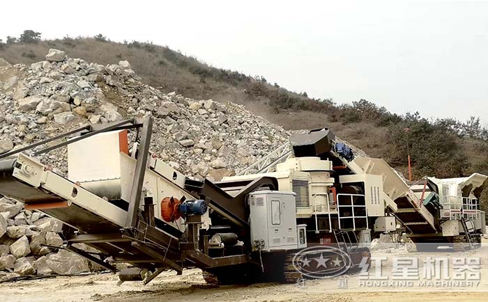 履帶式移動破碎機工作現(xiàn)場 履帶式移動破碎機工作現(xiàn)場