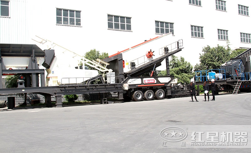 輪胎裝置的“能行走”的石子機