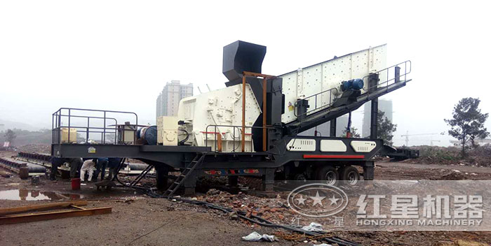 流動式作業(yè)的石子機生產現(xiàn)場
