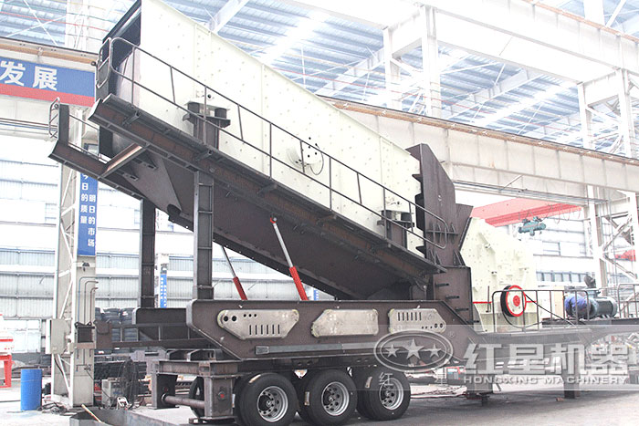 移動石子生產(chǎn)設(shè)備搭載重錘式破碎機(jī)