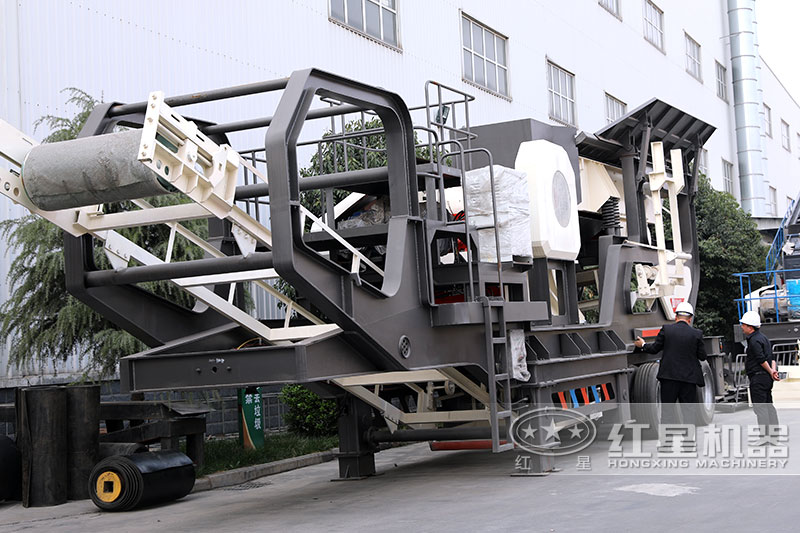 紅星移動(dòng)式刻石子機(jī)器客戶考察